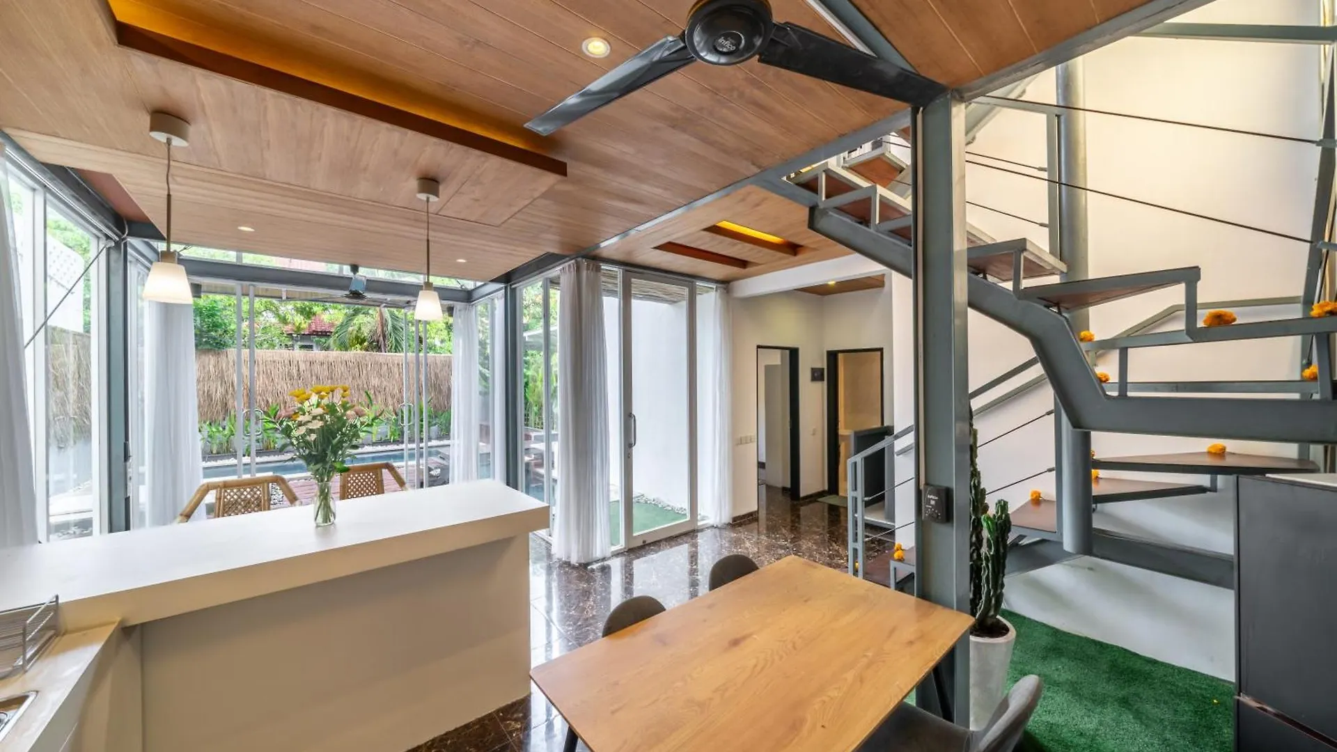 Dreamland Golf Complex 4 Bedroom Uluwatu  Holiday home